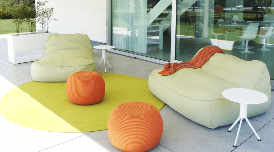 De design tuinmeubelen van Paola Lenti zijn beschikbaar in een uitgebreid kleurengamma.