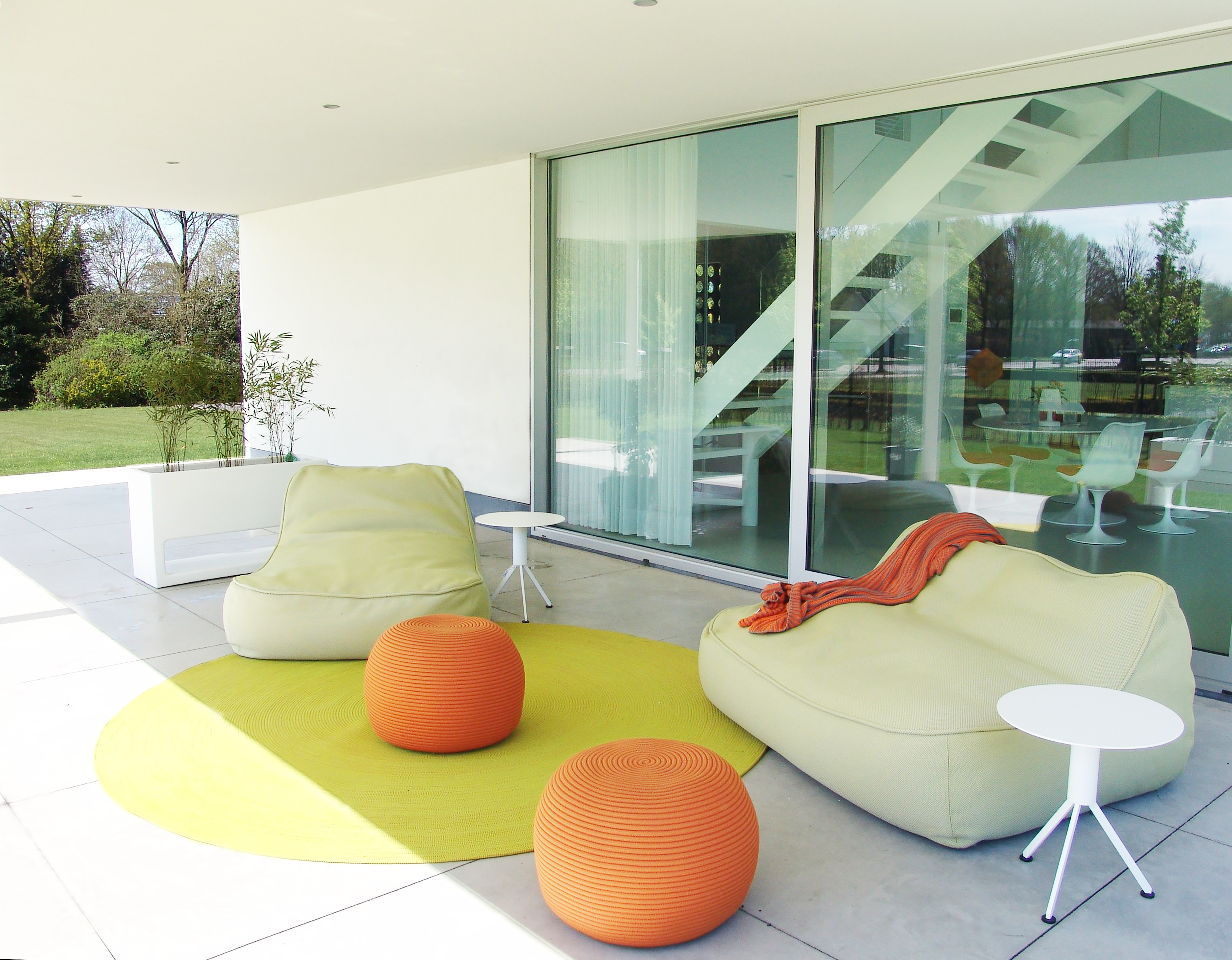 De design tuinmeubelen van Paola Lenti zijn beschikbaar in een uitgebreid kleurengamma.