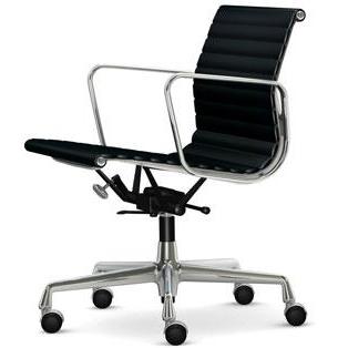 Aluminium Chair EA 118Aluminium Chair EA 118, gepolijst, leder, nero, zachte wielen voor harde vloer LEVERTIJD: 8 weken