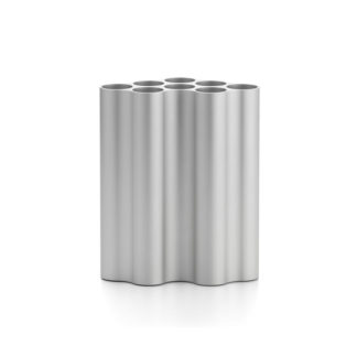 Nuage medium light silverNuage vaas, geanodiseerd aluminium, medium light silverLEVERTIJD: 3 werkdagen